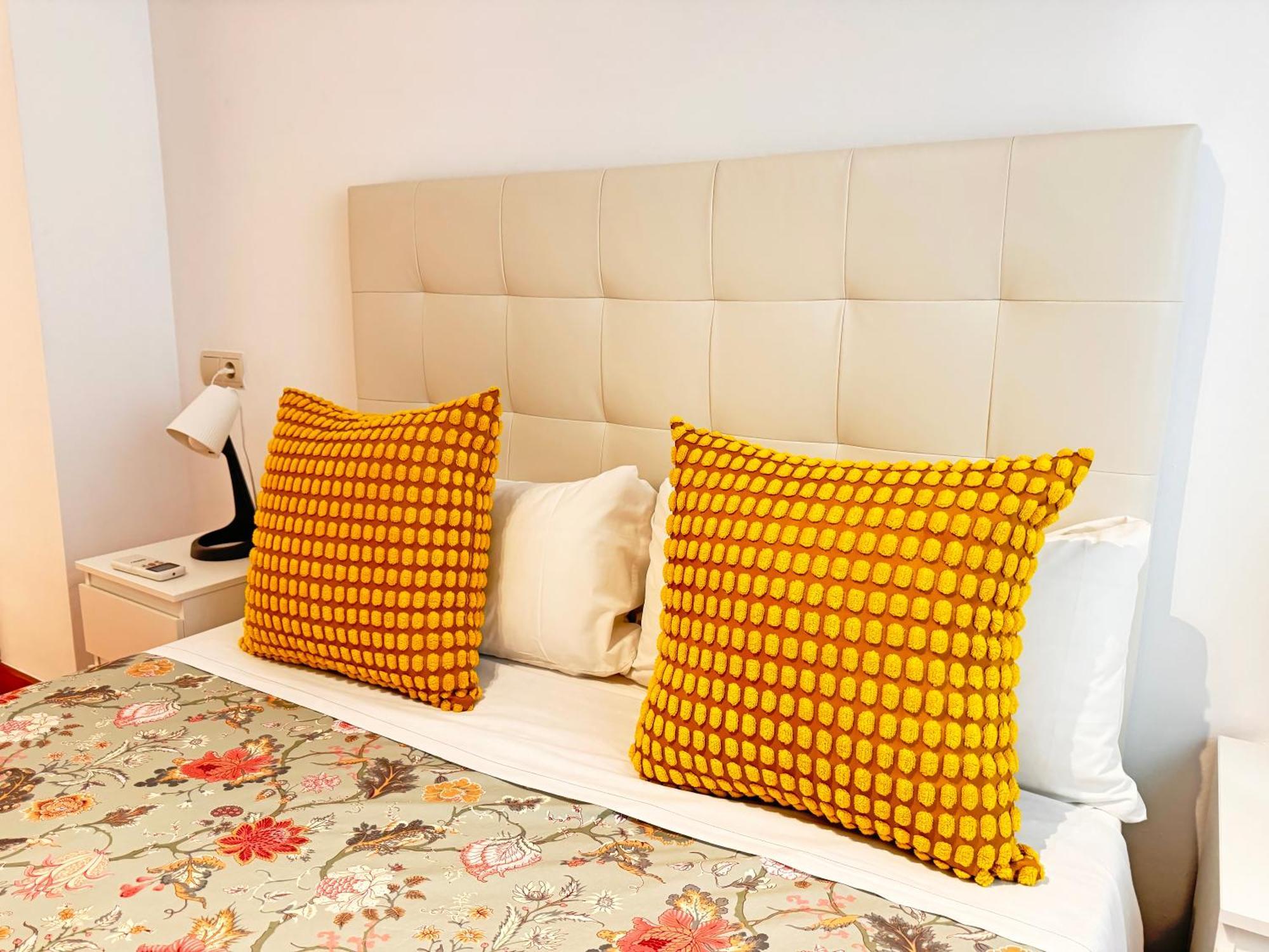 Triana Luxury Numancia Apartment Seville Ngoại thất bức ảnh